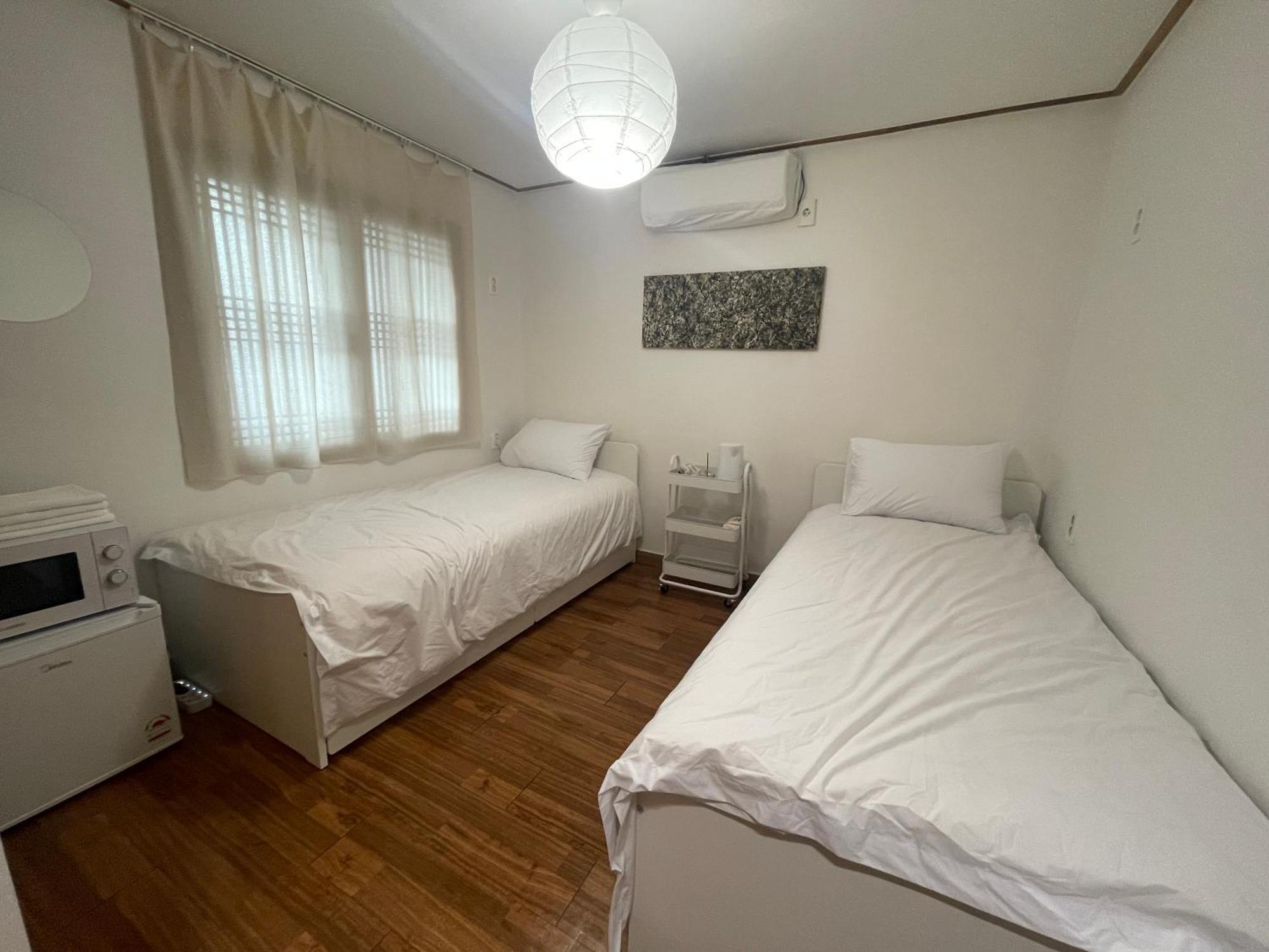 Hostel Jl In Chung-Jeong Seoul Exterior photo